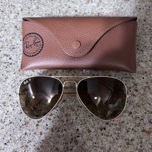 Ray-Ban Polarized Classic Aviator